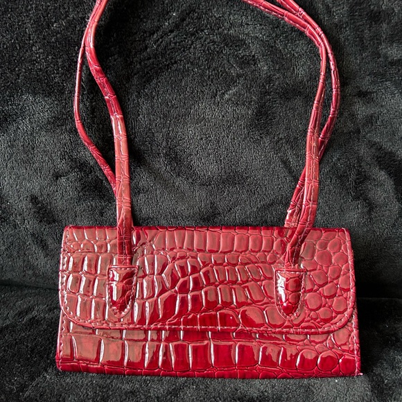 Handbags - Red Croc-Embossed Shoulder Bag